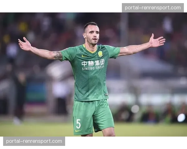 马赛后卫巴列尔迪因累积黄牌停赛,将缺席本轮关键战